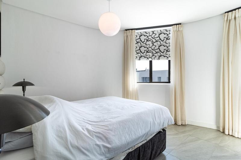 3 Bedroom Property for Sale in Devonbosch Precinct Western Cape